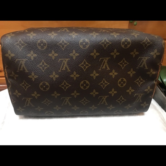 Authentic Louis Vuitton Speedy 30 (SOLD) - Picture 5 of 8